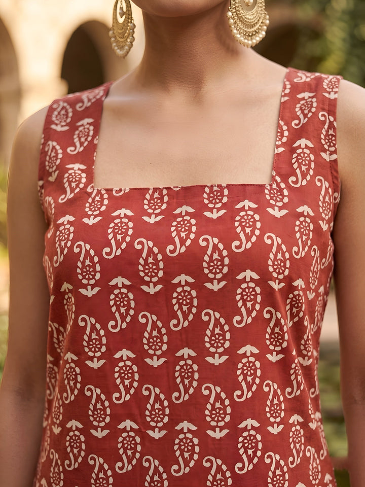 Printed Stylish Back Straight Sleeveless Kurta