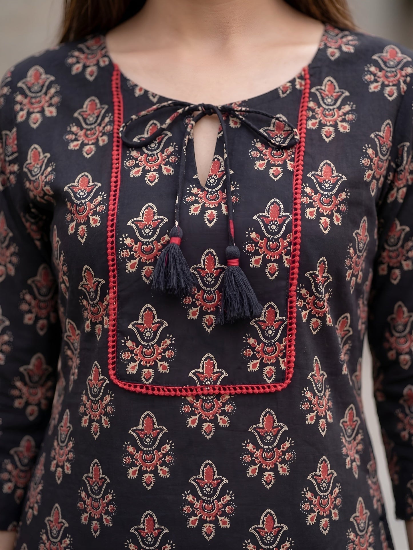 Printed Straight Kurta With Three Quarter