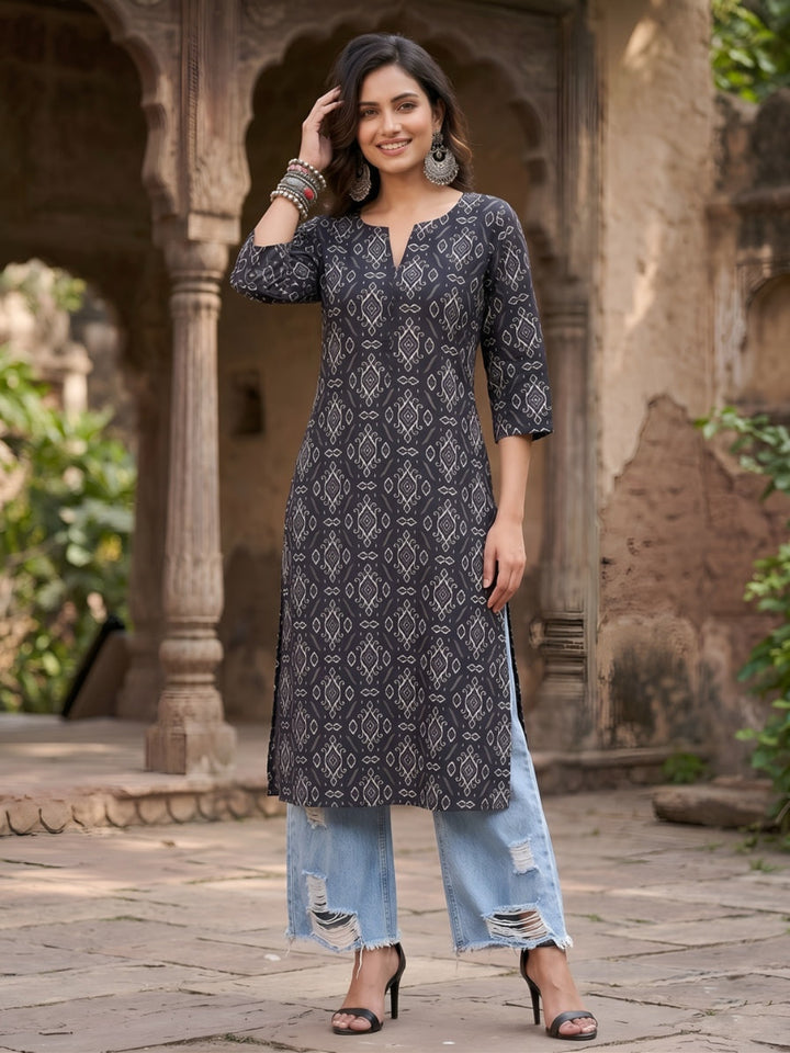 Printed Straight Kurta with Three Quarter Sleeves
