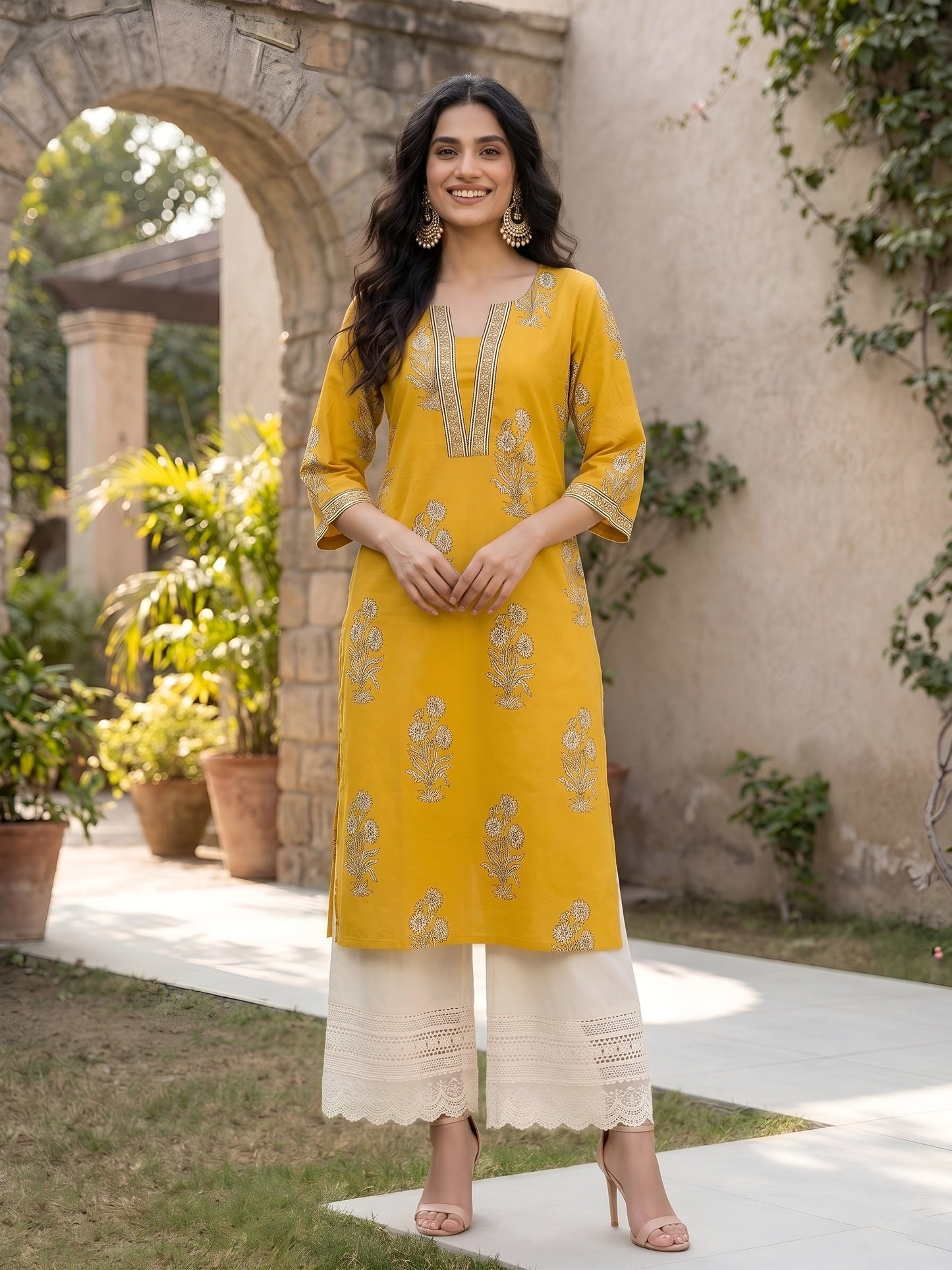 Printed Straight Kurta with Three Quarter Sleeves