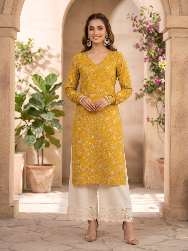 Printed Straight Kurta with Three Quarter Sleeves