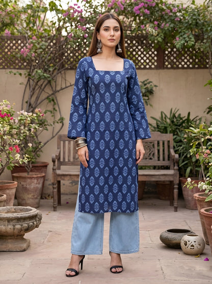 Printed Straight Kurta with Three Quarter Sleeves