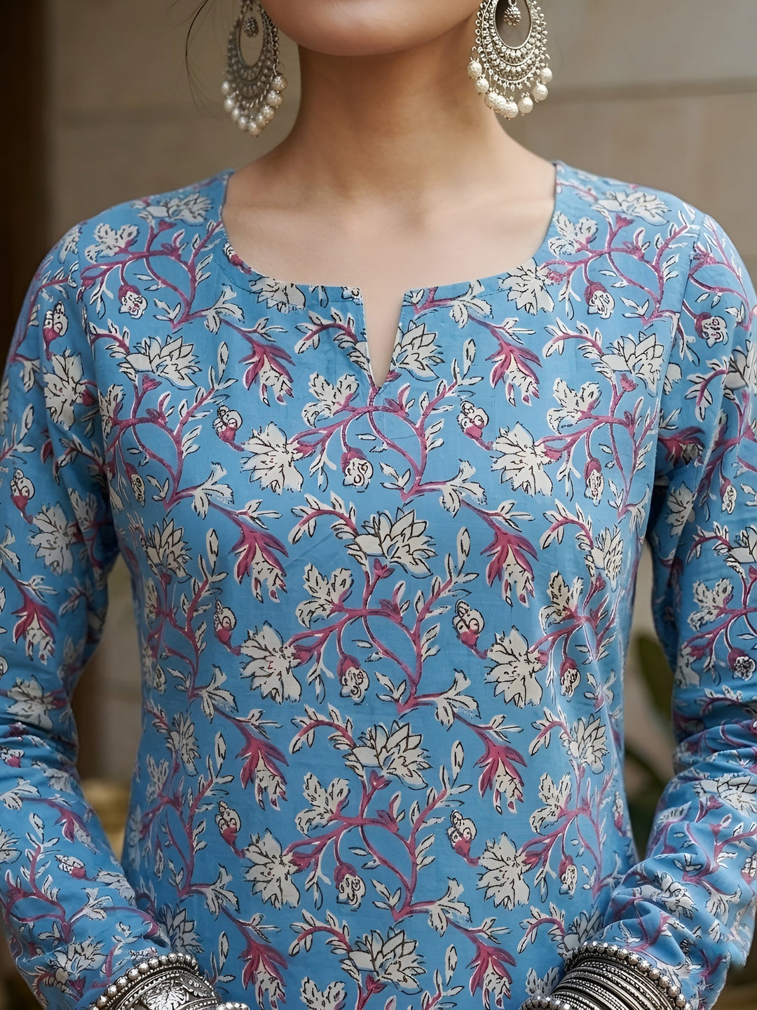 Printed Straight Kurta with Three Quarter Sleeves