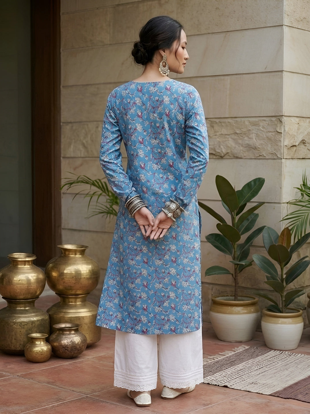 Printed Straight Kurta with Three Quarter Sleeves