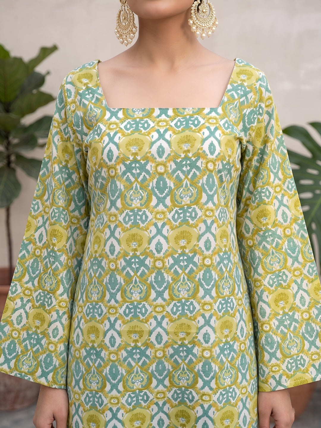 Printed Straight Kurta with Three Quarter Sleeves