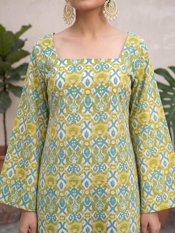 Printed Straight Kurta with Three Quarter Sleeves