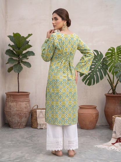 Printed Straight Kurta with Three Quarter Sleeves
