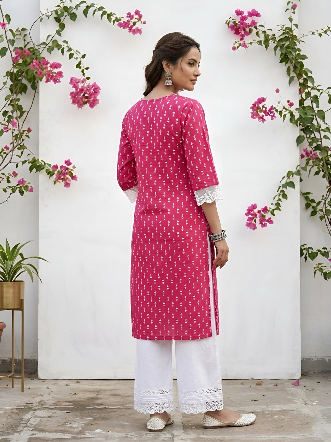 Printed Straight Kurta with Three Quarter Sleeves