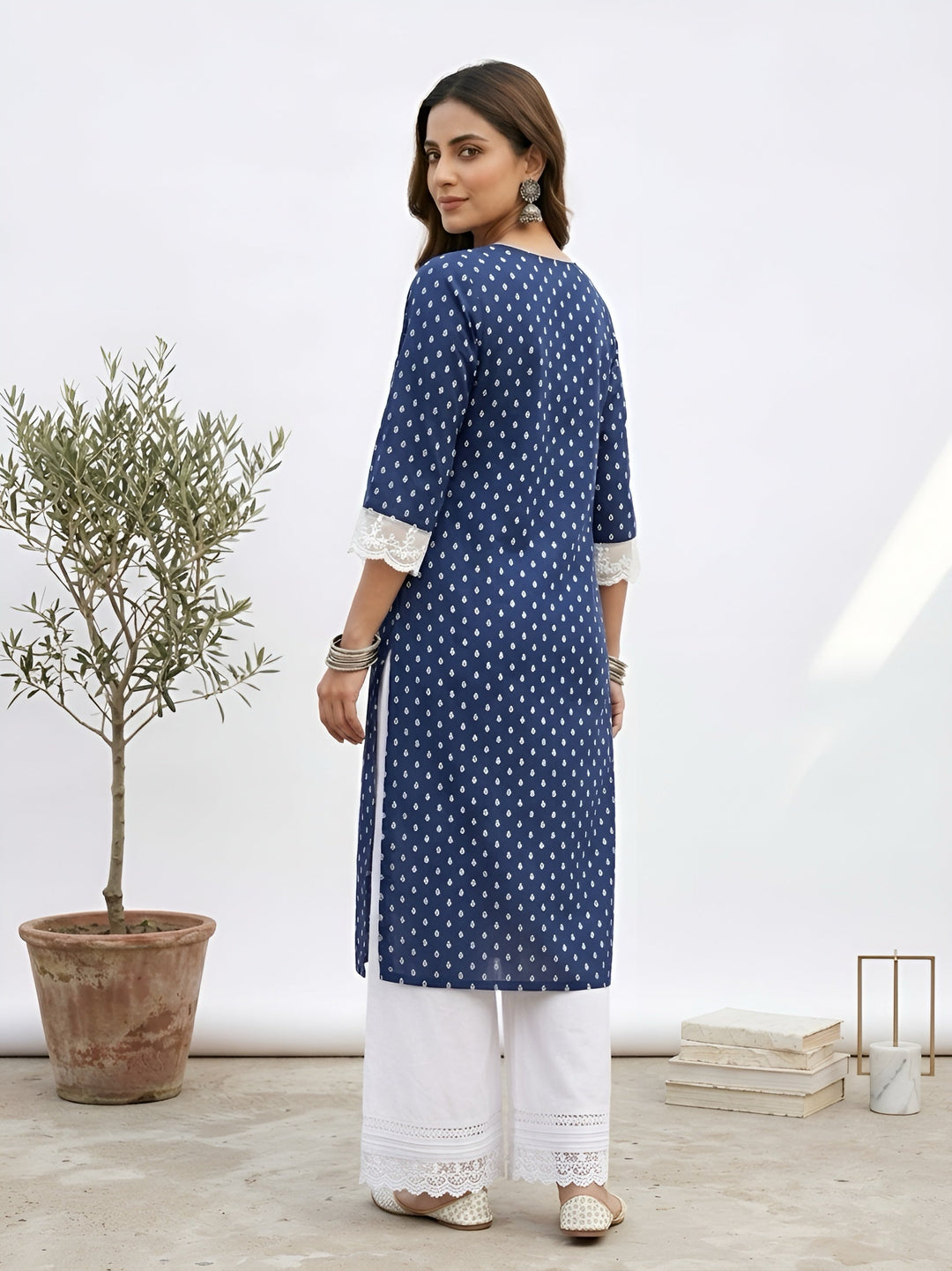 Printed Straight Kurta with Three Quarter Sleeves