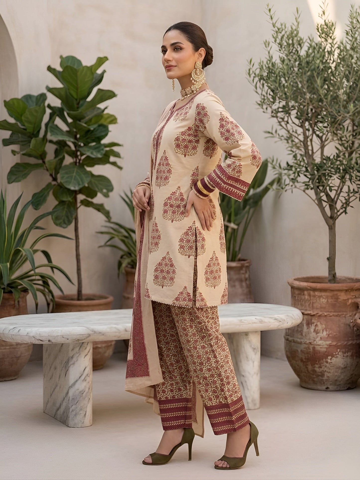 Printed Straight Kurta Set With Dupatta