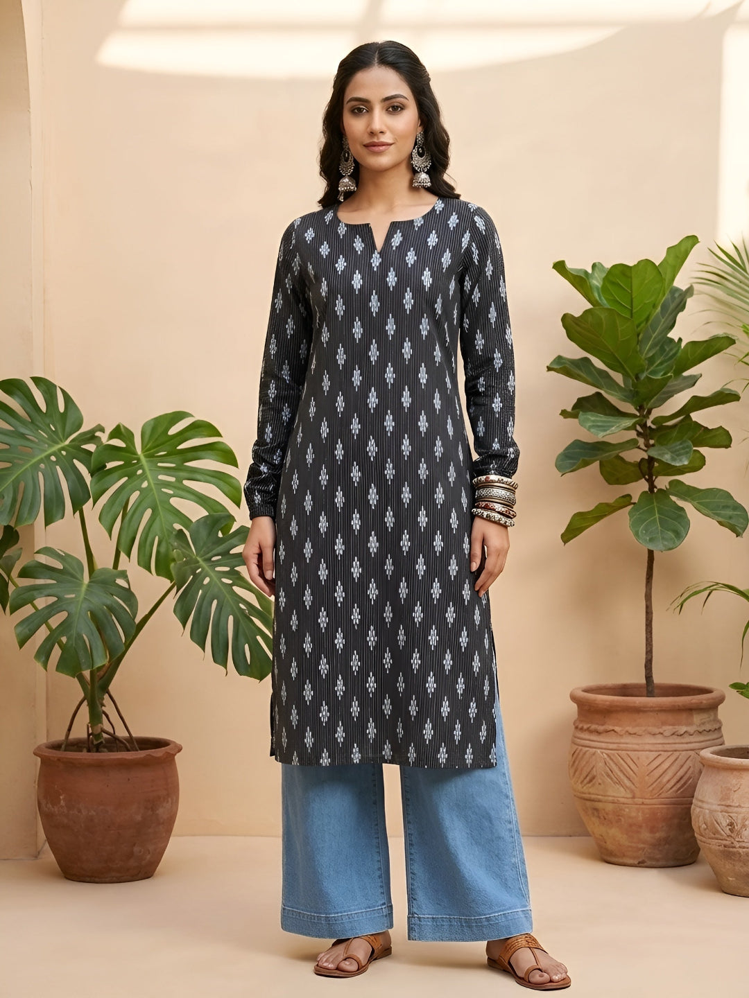 Printed Straight Kurta With Three Quarter Sleeves