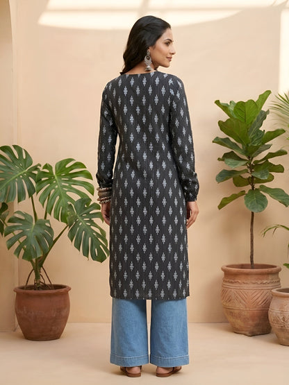 Printed Straight Kurta With Three Quarter Sleeves
