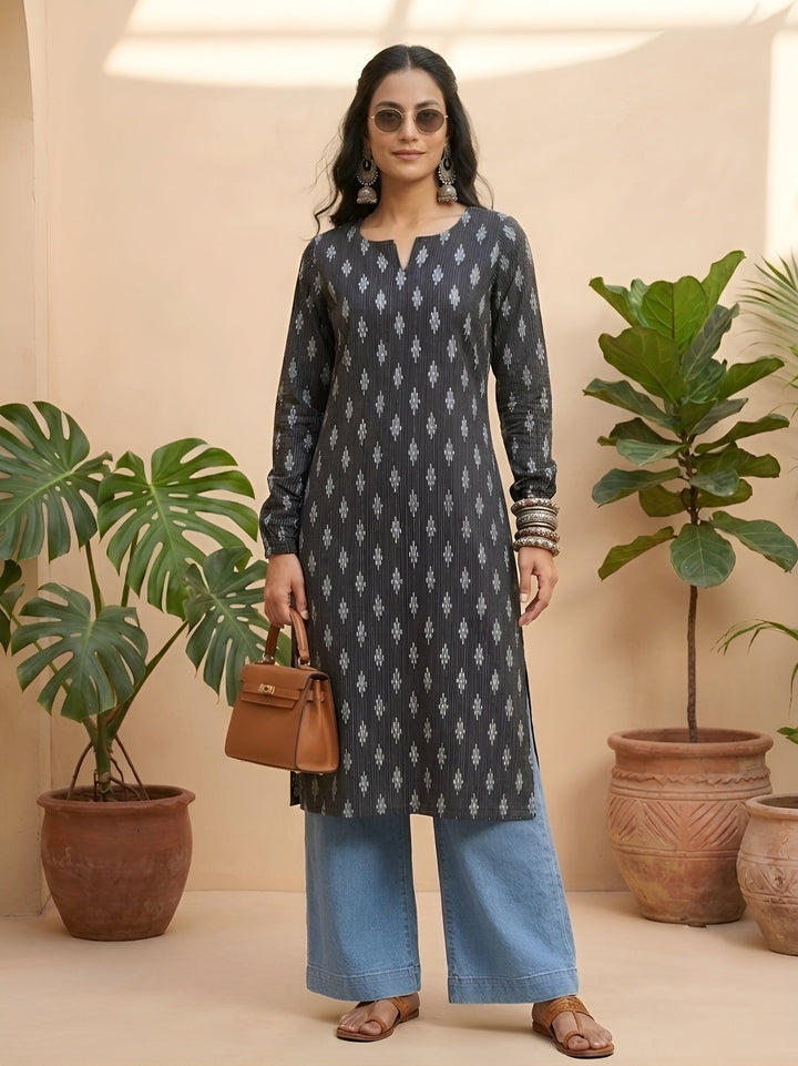 Printed Straight Kurta With Three Quarter Sleeves