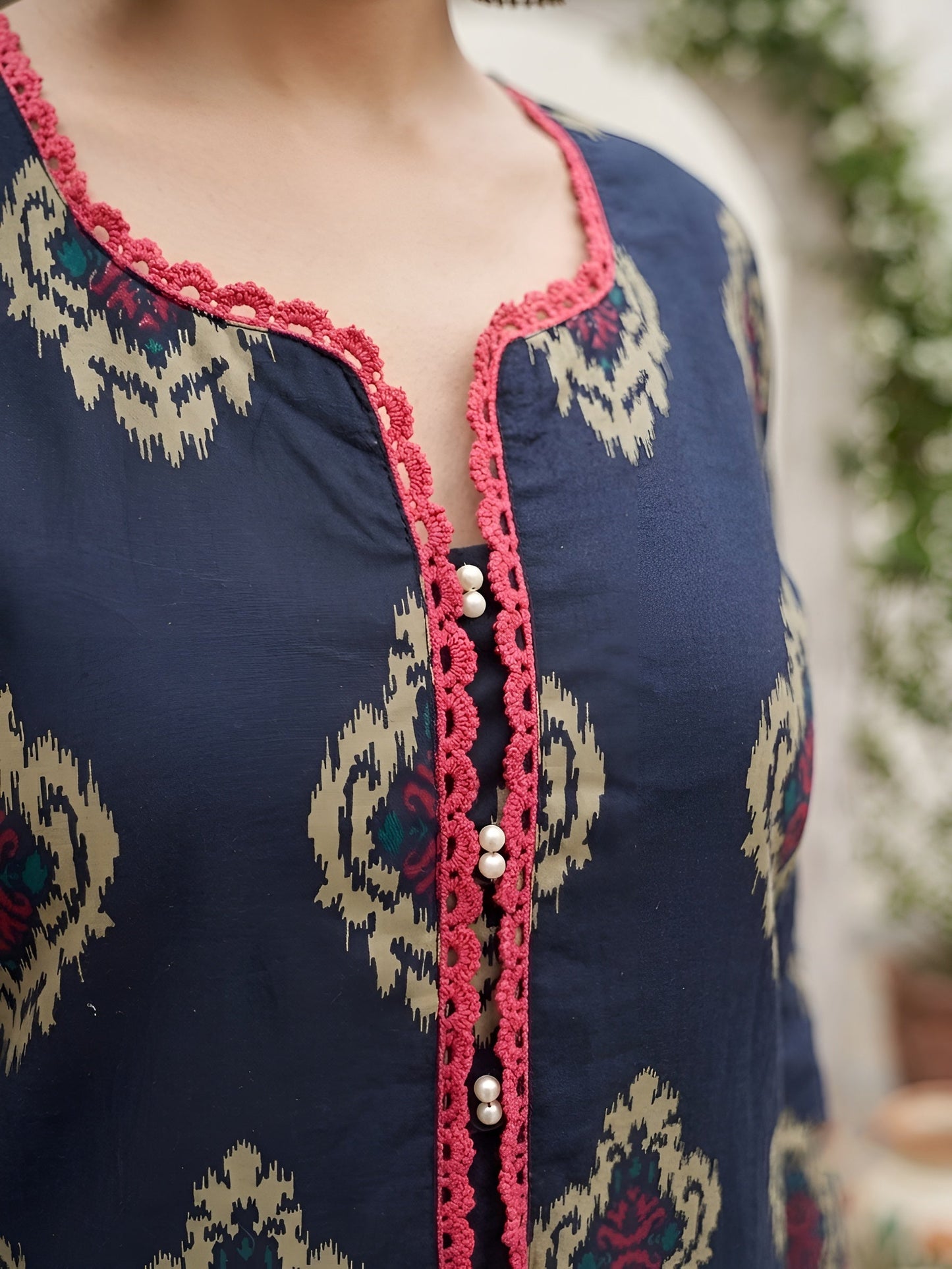 Printed Straight Kurta With Three Quarter Sleeves