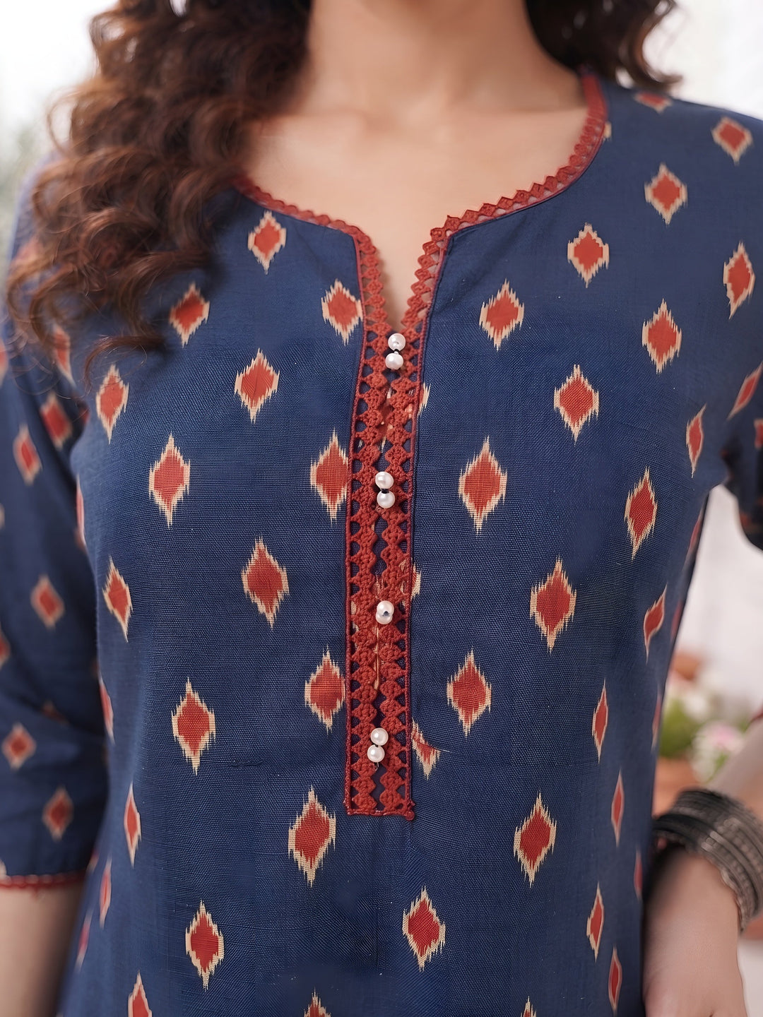 Printed Straight Kurta With Three Quarter Sleeves