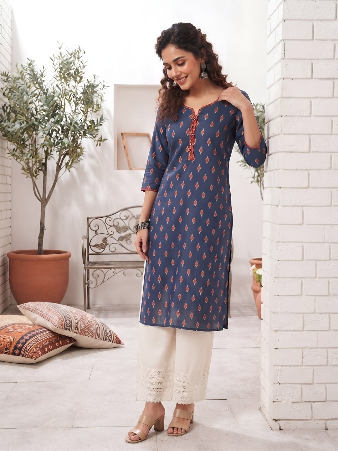 Printed Straight Kurta With Three Quarter Sleeves