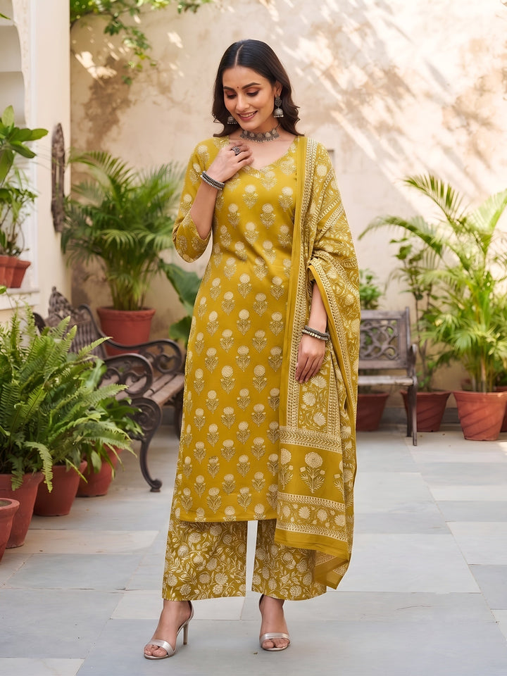 Printed Straight Kurta Set With Dupatta
