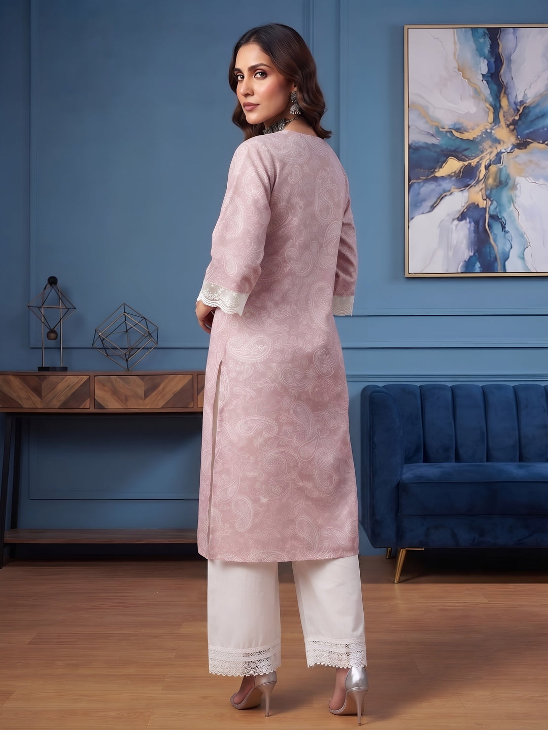 Printed Straight Kurta With Three Quarter Sleeves