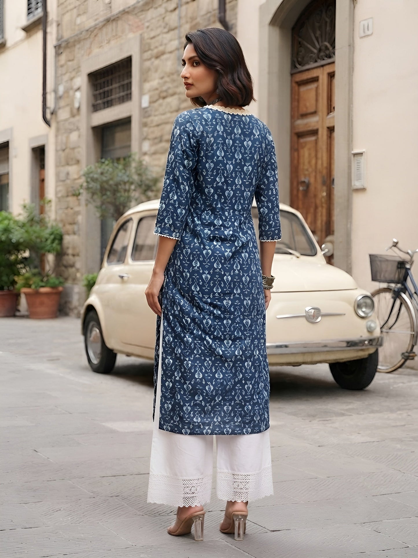 Printed Straight Kurta With Three Quarter Sleeves