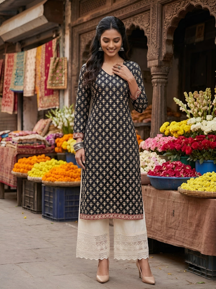 Printed Straight Kurta With Three Quarter Sleeves