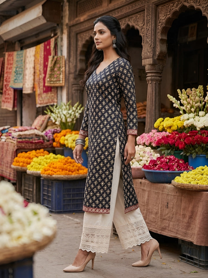 Printed Straight Kurta With Three Quarter Sleeves