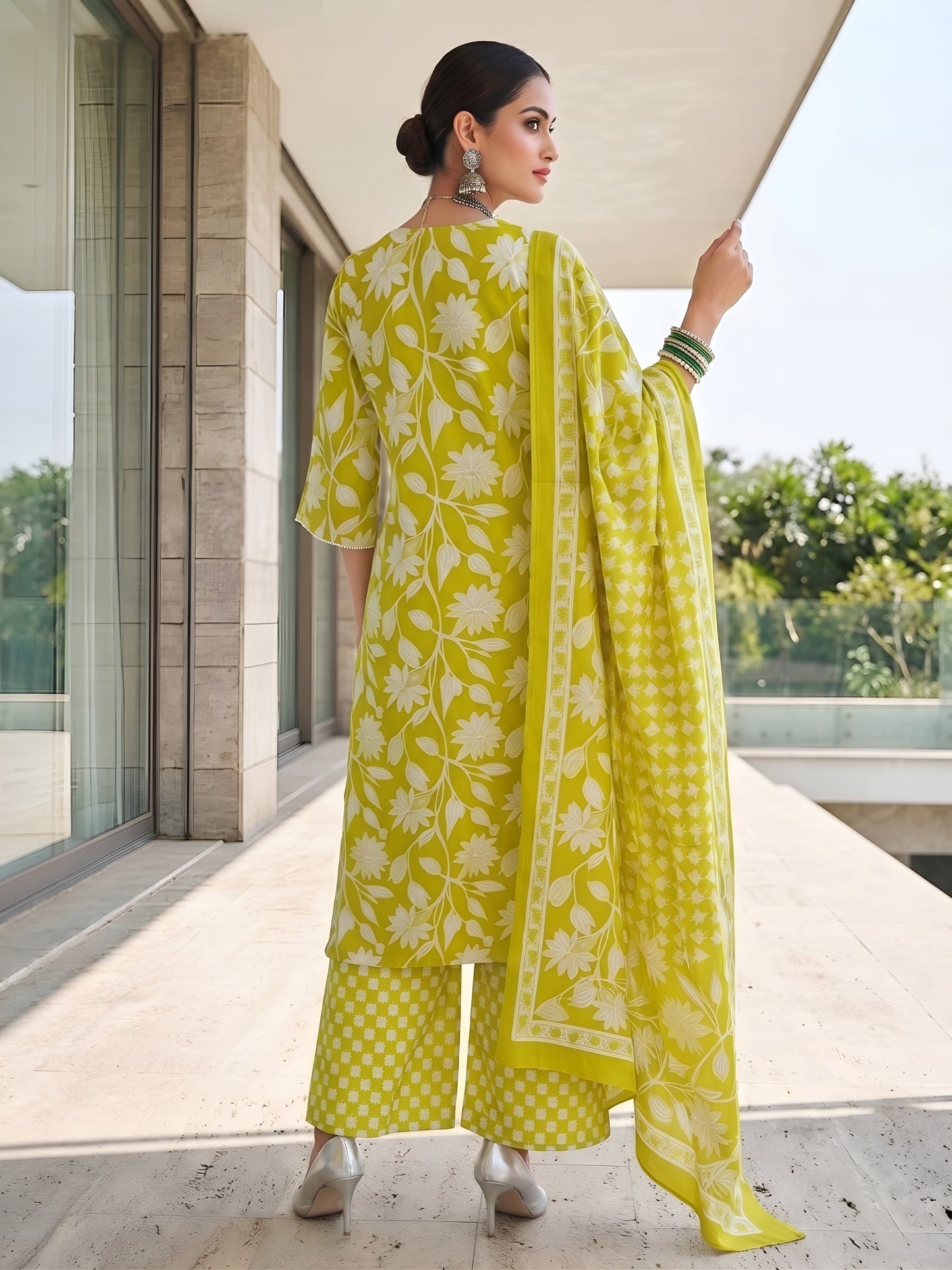 Green Printed Straigh Kurta Set With Dupatta