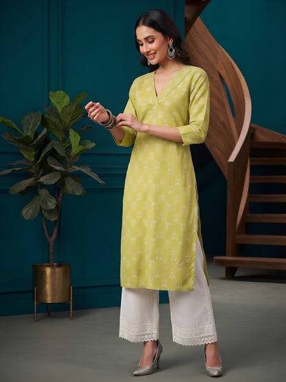 Printed Straight Kurta with Three Quarter Sleeves