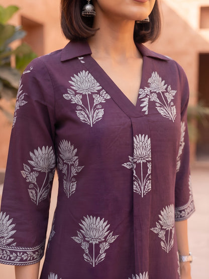 Straight Kurta with Three Quarter Sleeves