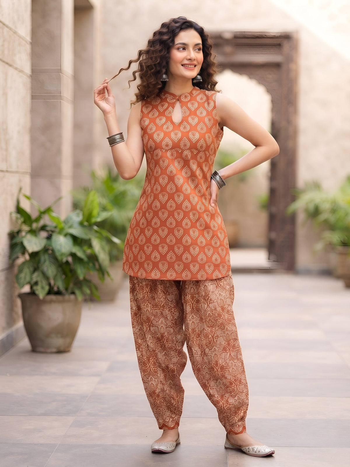 Printed Straight Kurti With Farshi Salwar