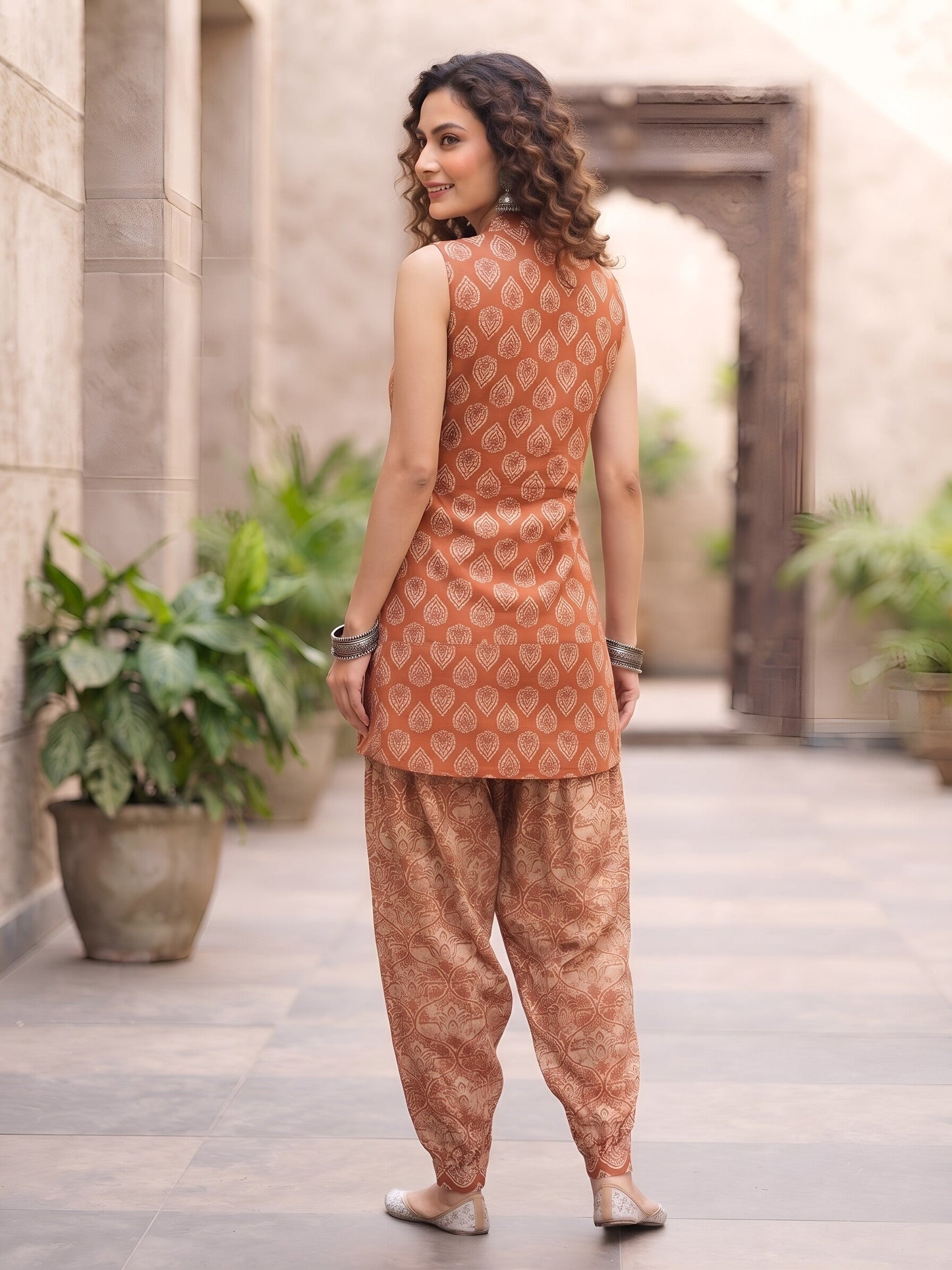 Printed Straight Kurti With Farshi Salwar