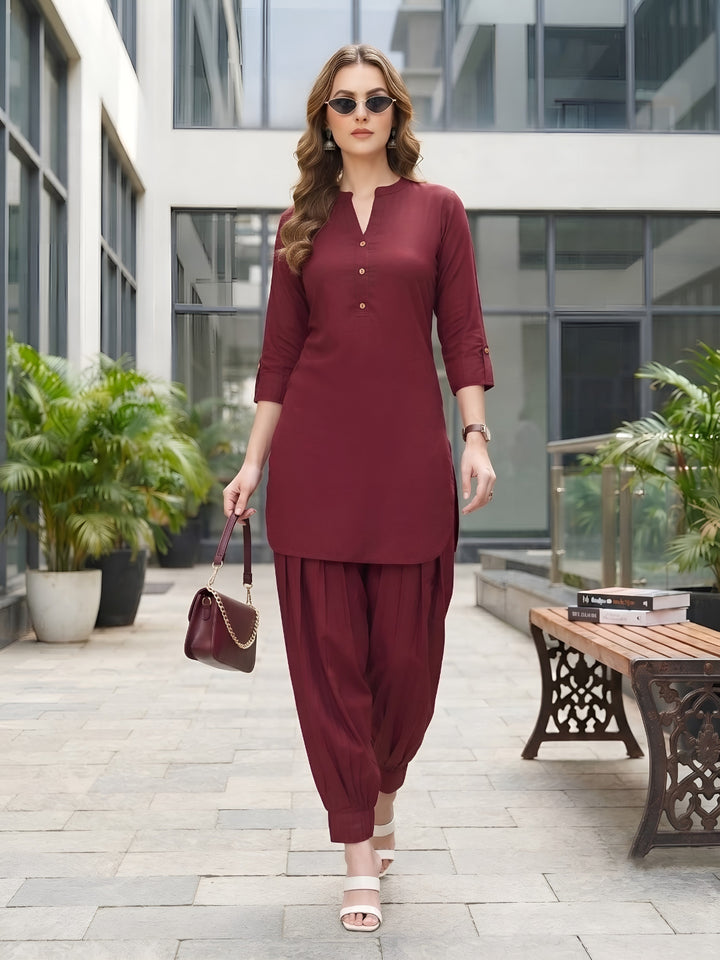 Solid Straight Two Piece Kurta Set