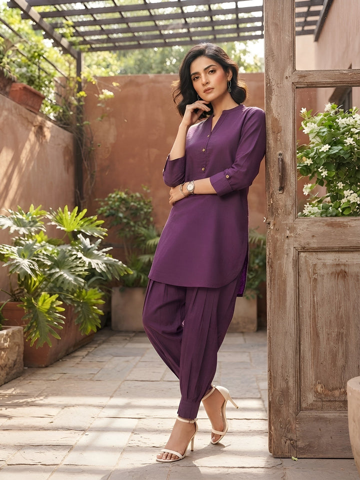 Solid Straight Two Piece Kurta Set
