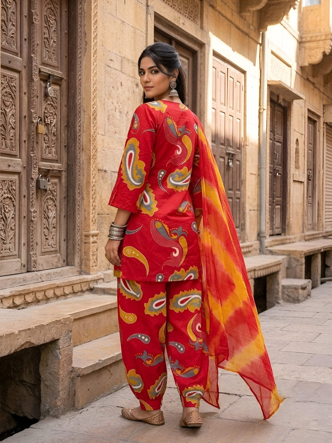 Printed Kurti With Farshi Salwar &amp; Dupatta