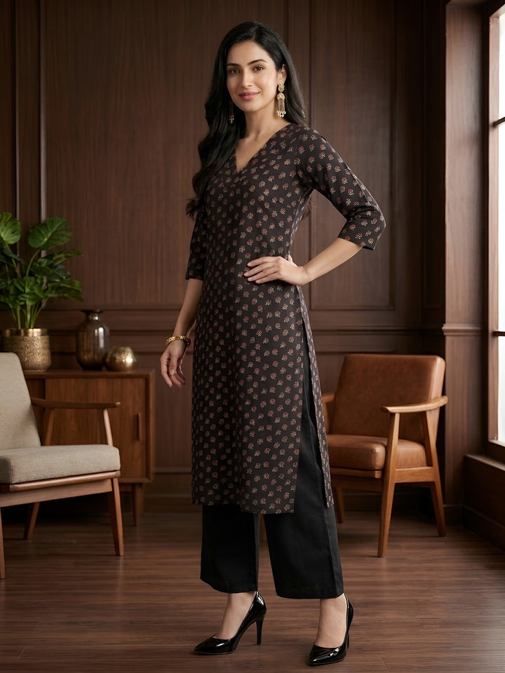 Printed Straight Kurta with Three Quarter Sleeves