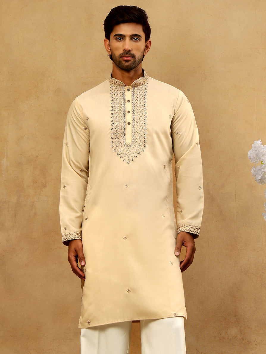 Men’S Silk Blend Embroidered Kurta