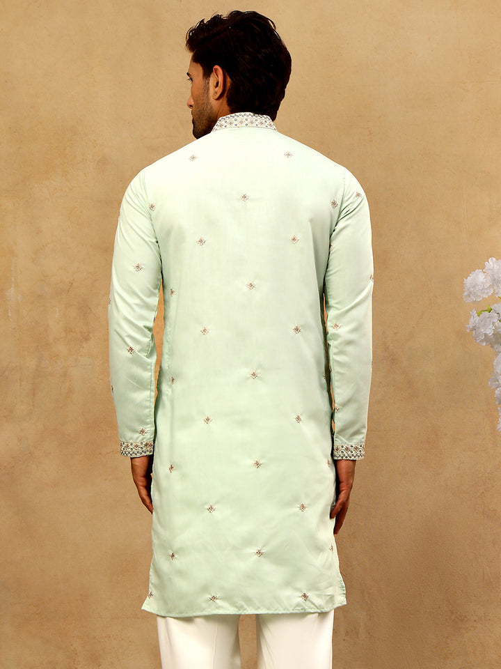 Men’S Silk Blend Embroidered Kurta