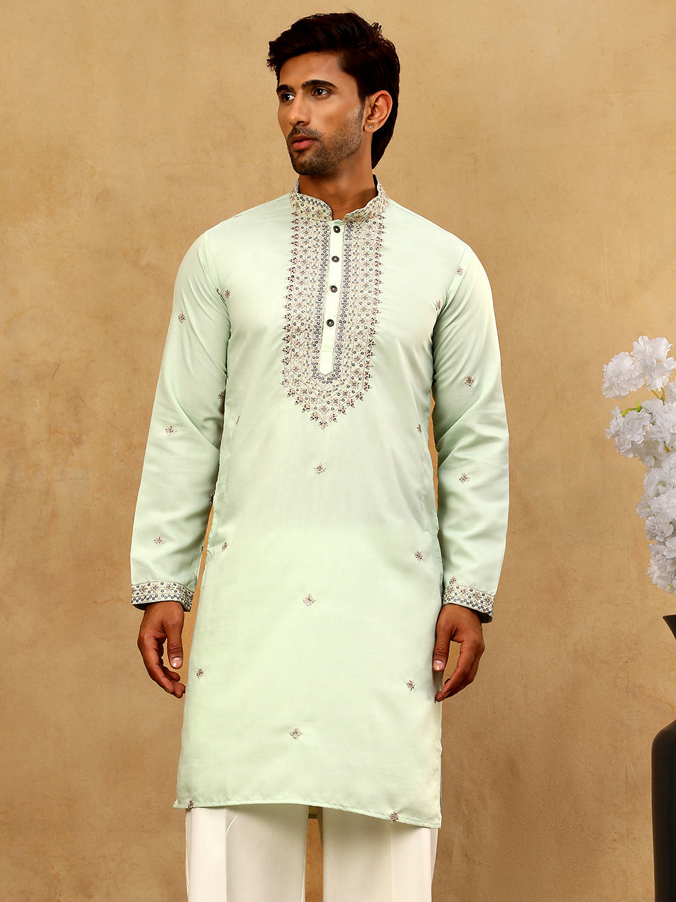 Men’S Silk Blend Embroidered Kurta