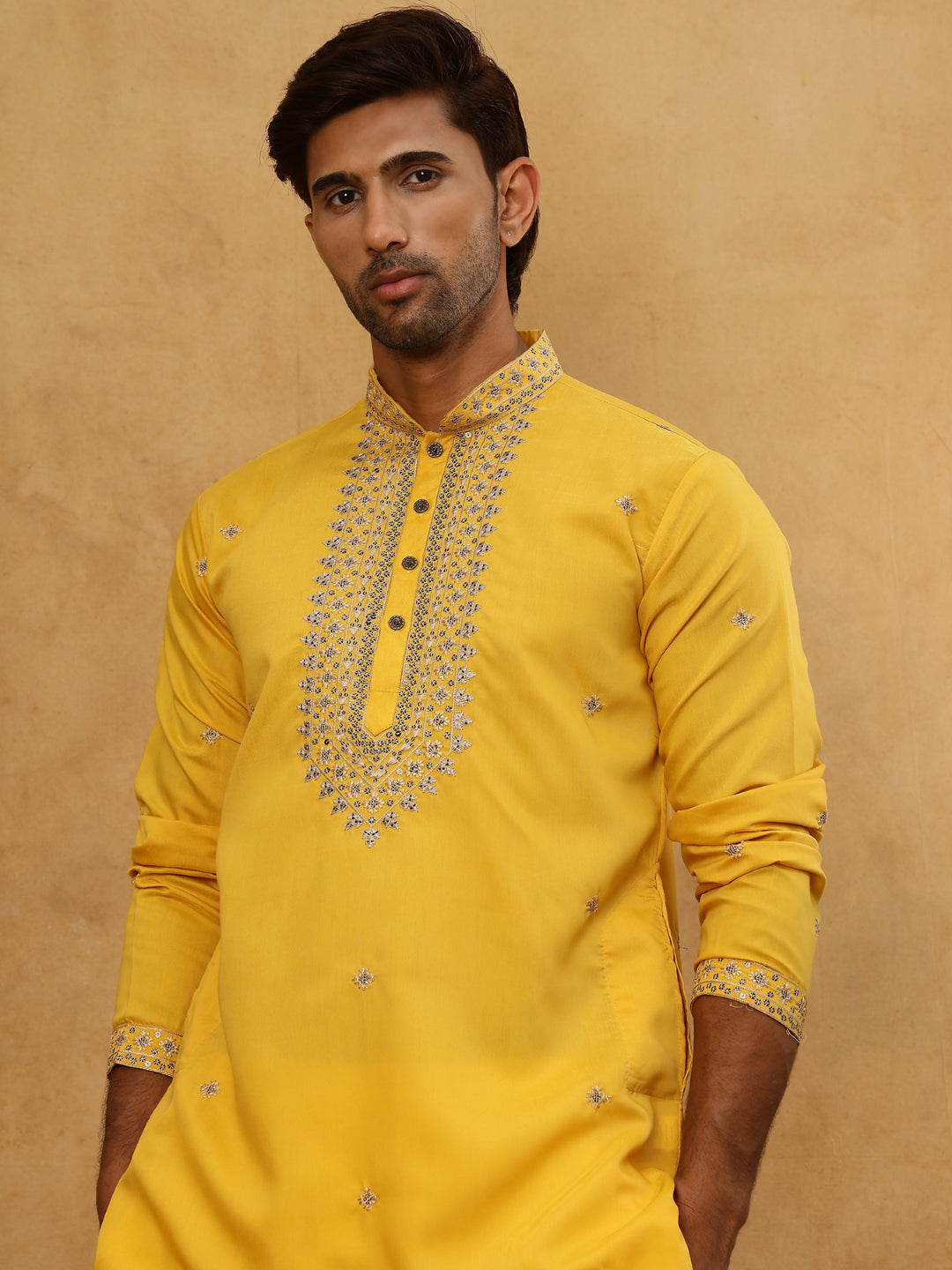 Men’S Silk Blend Embroidered Kurta