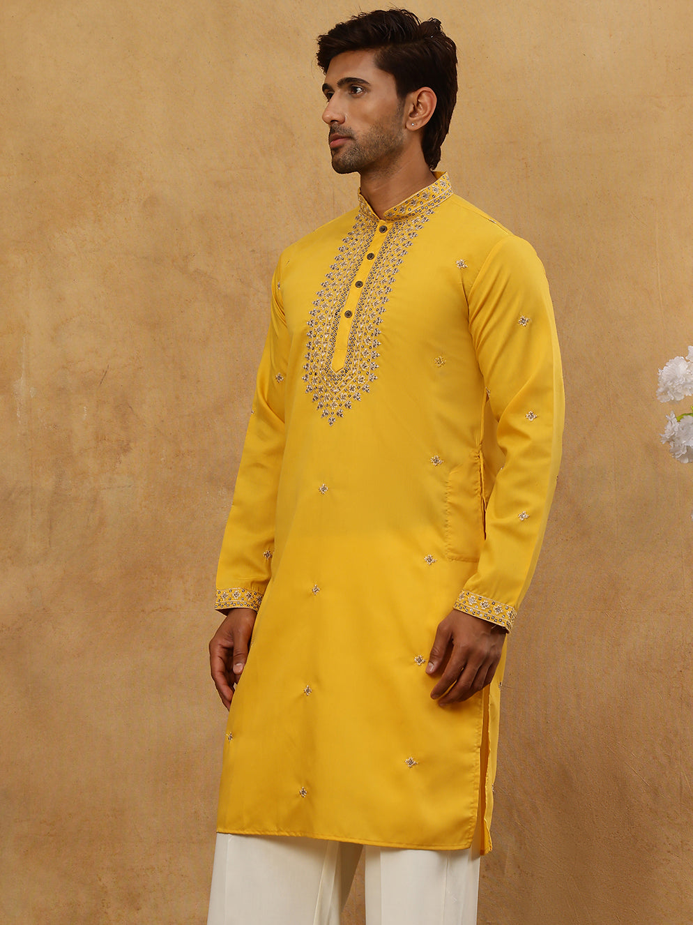 Men’S Silk Blend Embroidered Kurta
