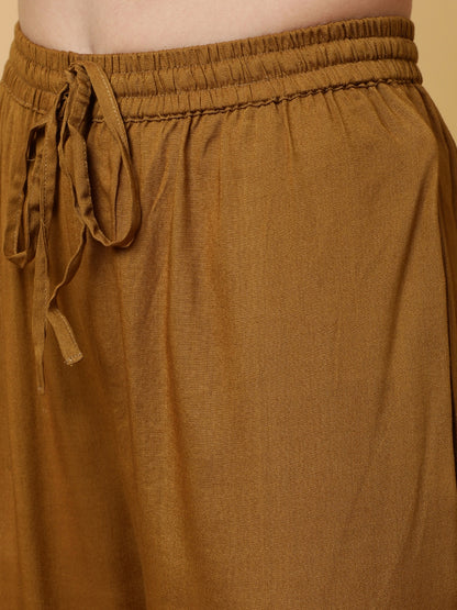 Rayon Calf Length Solid Semi-Flared 3/4 Sleeves V-Neck Kurta Bottom Set