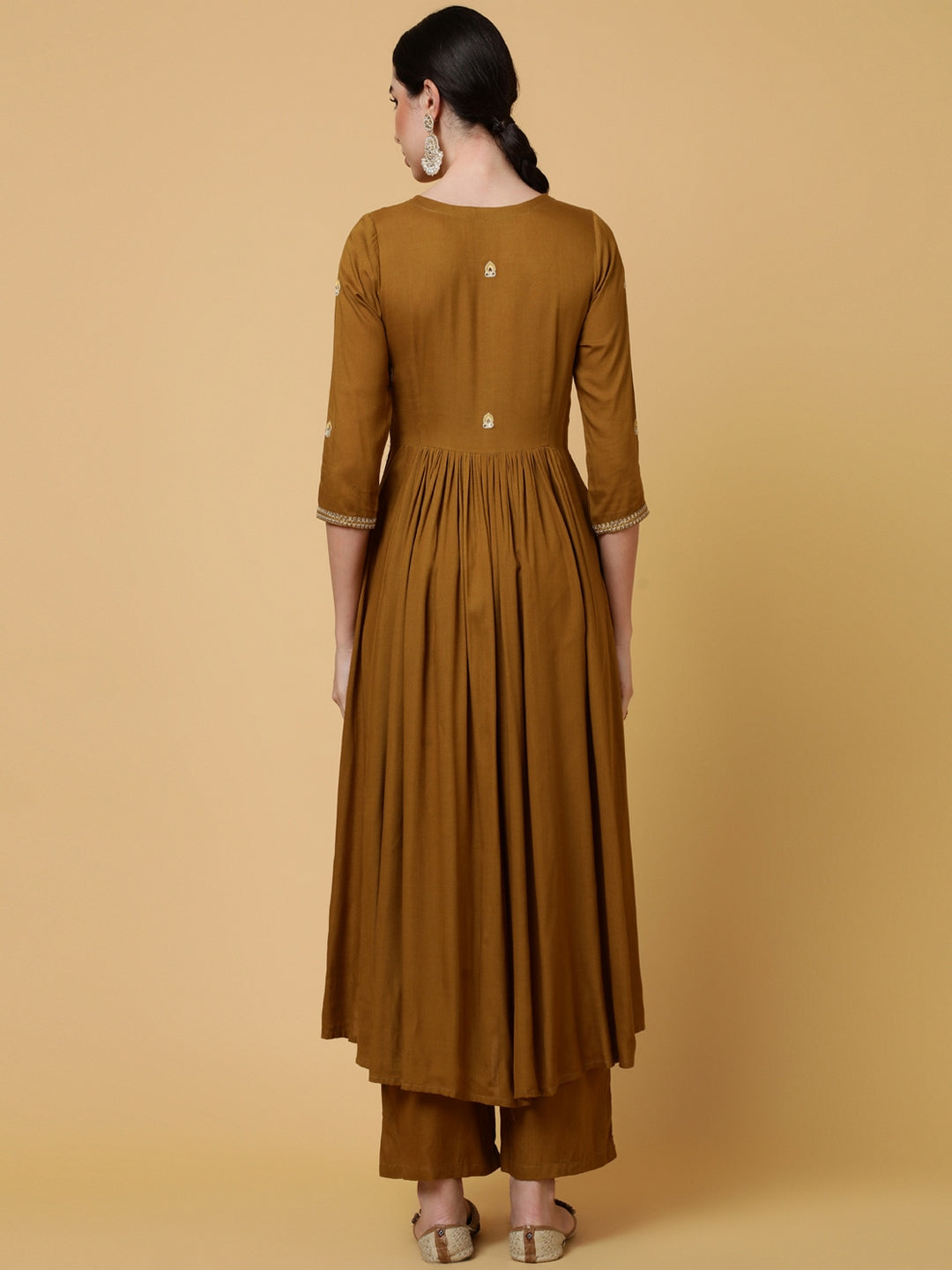 Rayon Calf Length Solid Semi-Flared 3/4 Sleeves V-Neck Kurta Bottom Set