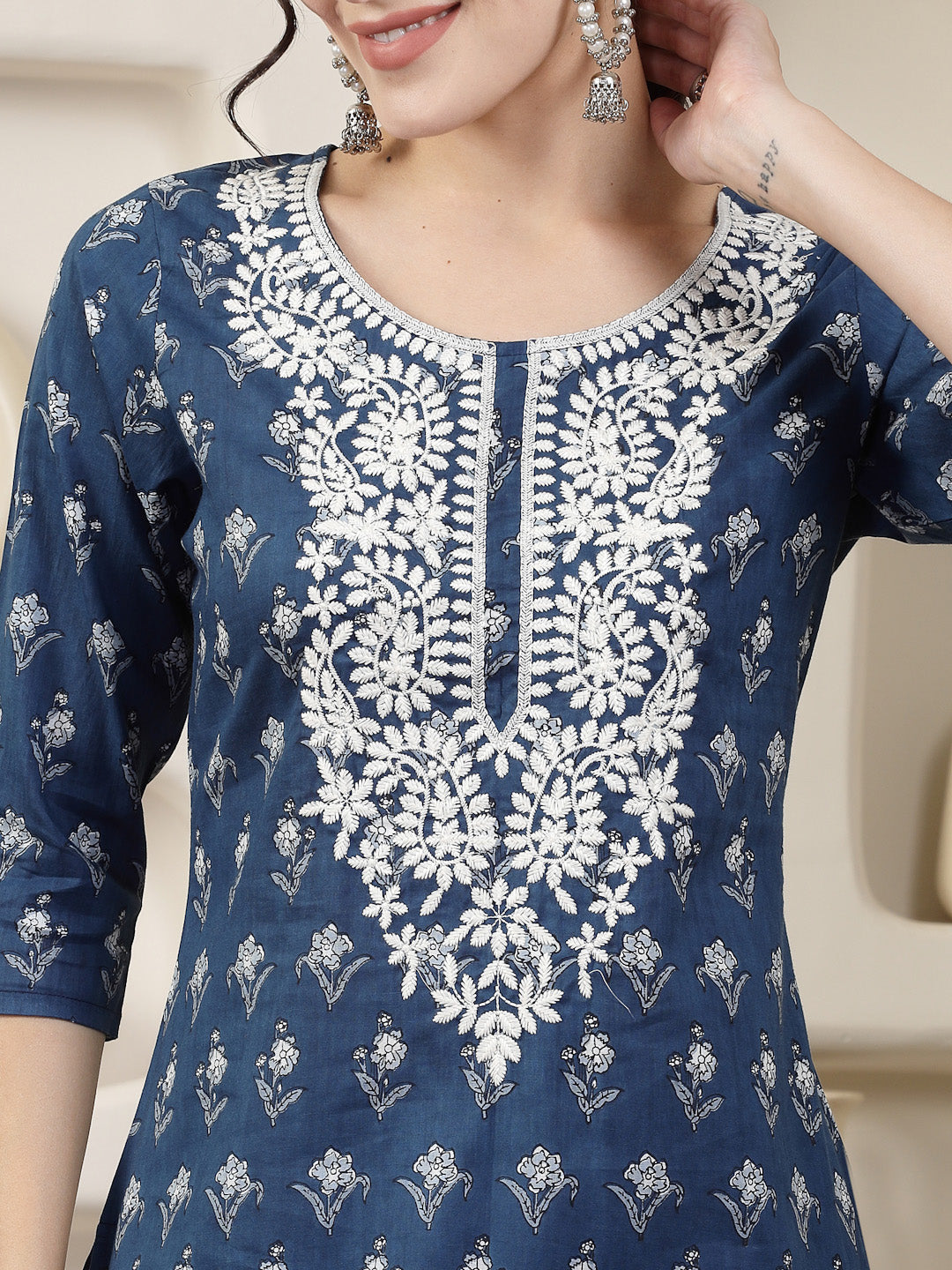 Indigo Blue Printed &amp; Embroidered Cotton Straight Chicken Kurta