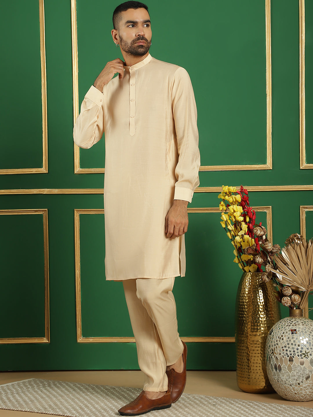 Solid Silk Blend Kurta With Churidar