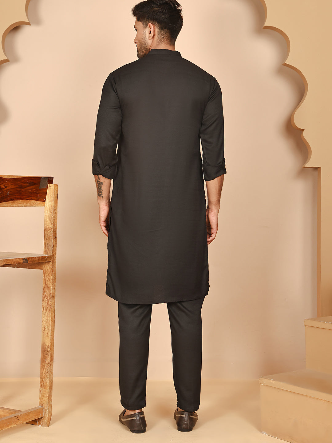 Classic Silk Blend Kurta Pyjama Set For Men