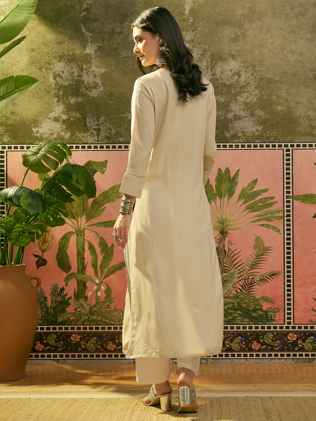 Solid & Embroidered Rayon Straight Kurta