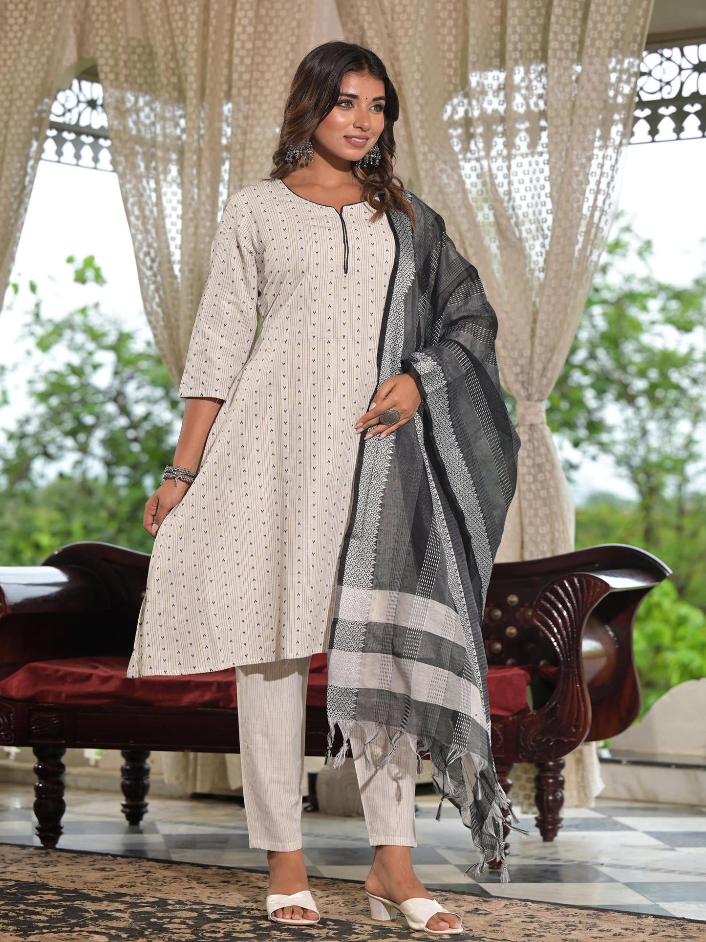 Off White Geometric Printed Cotton Kurta Pant Set With Tassels On Dupatta