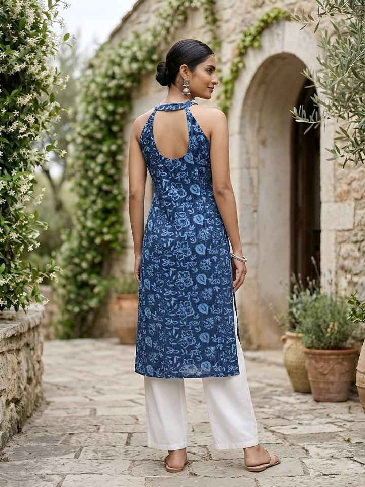 Printed Stylish Back Straight Sleeveless Kurta
