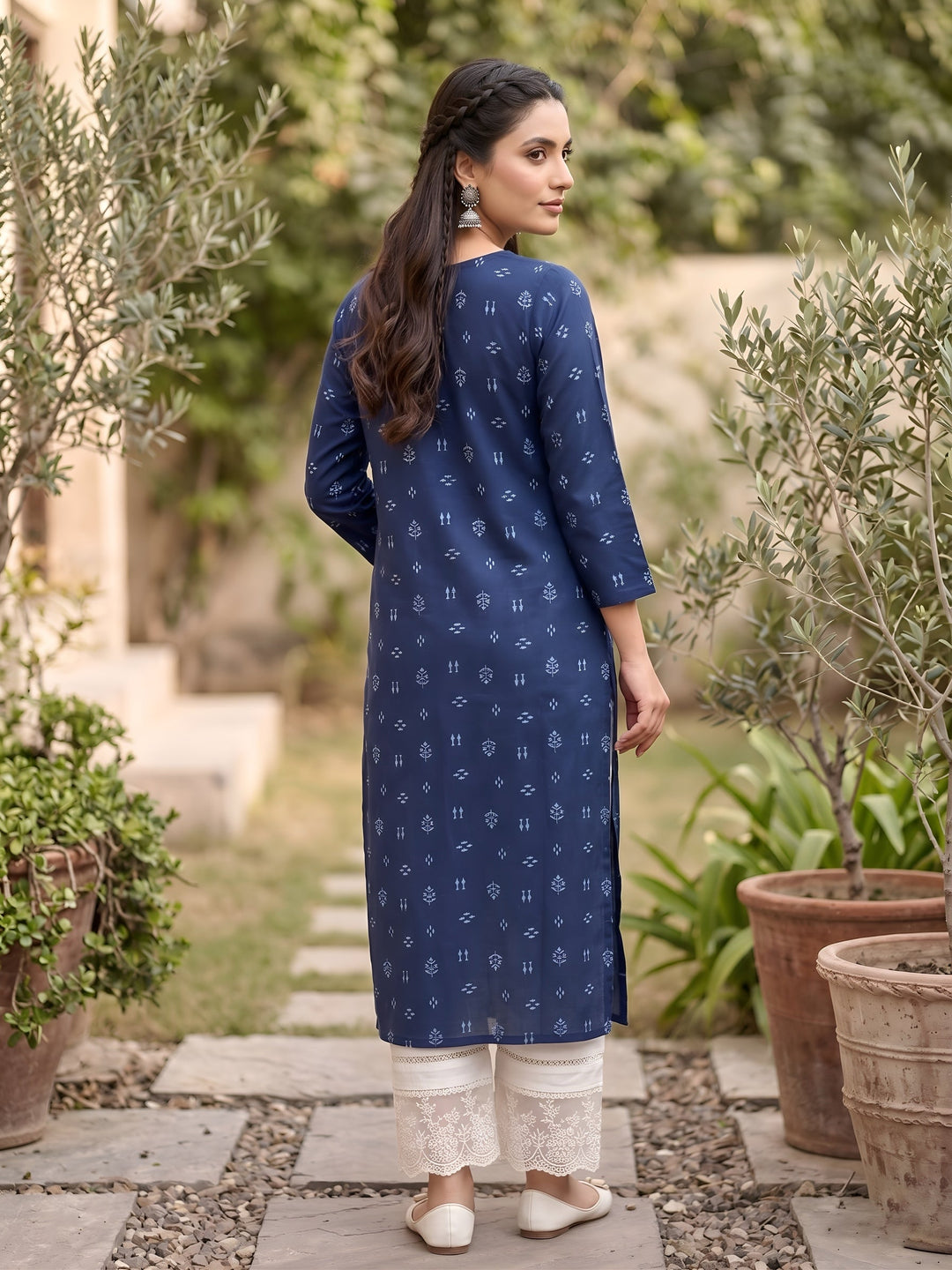 Printed Straight Kurta with Three Quarter