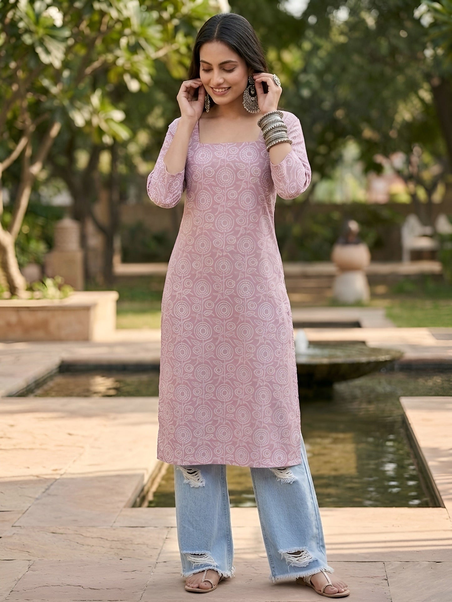 Printed Straight Kurta with Three Quarter Sleeves