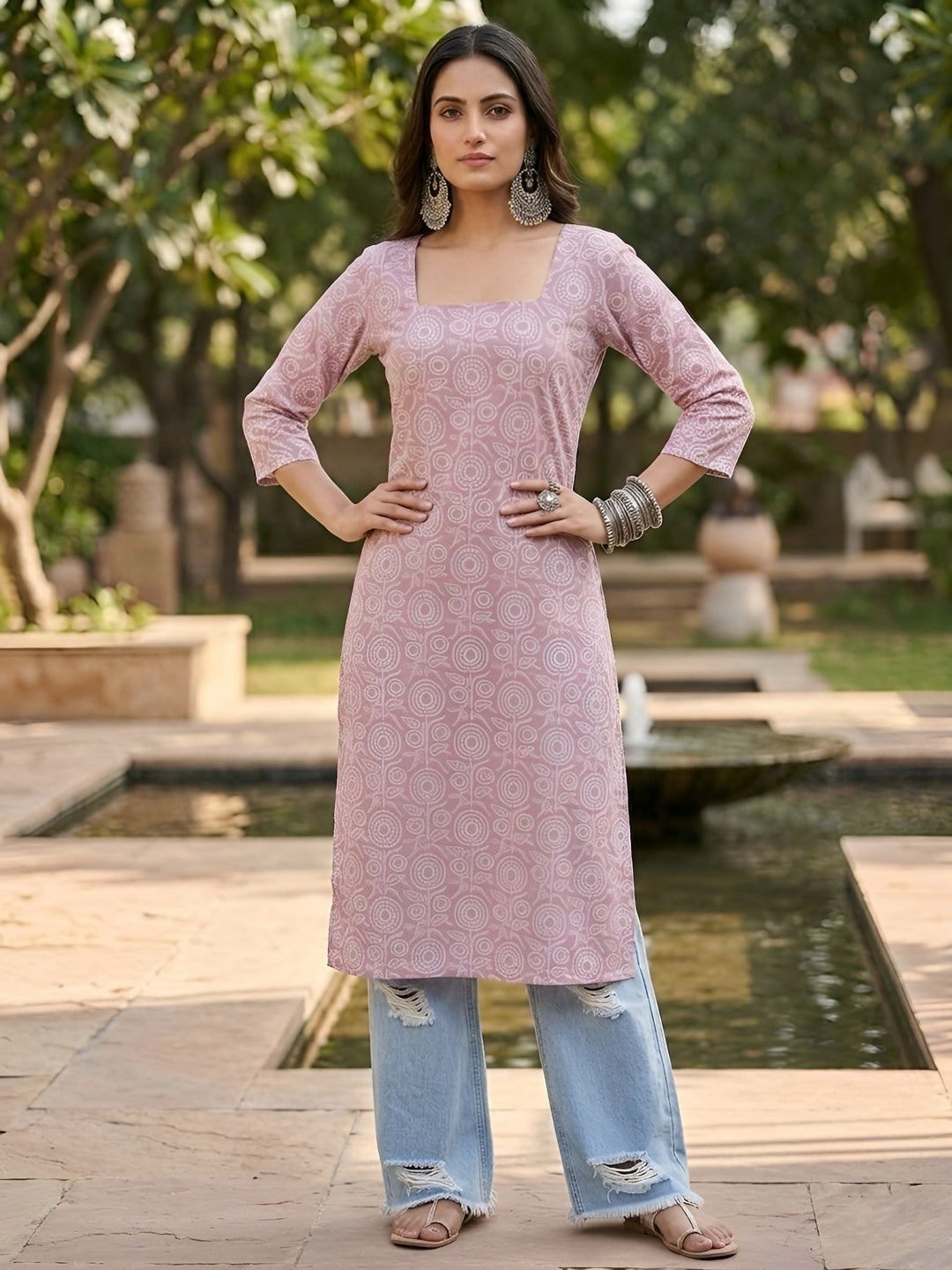 Printed Straight Kurta with Three Quarter Sleeves